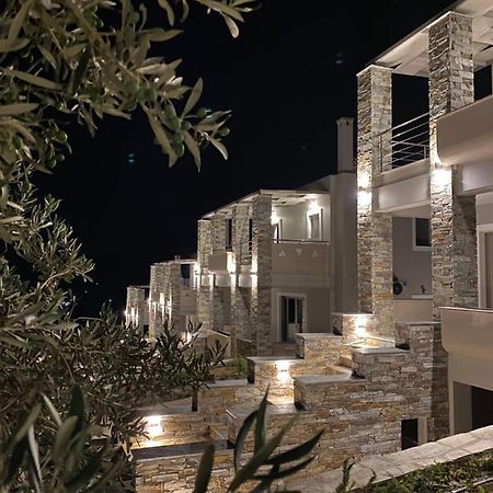 Vardians Villas & Suites การิสโตส ภายนอก รูปภาพ
