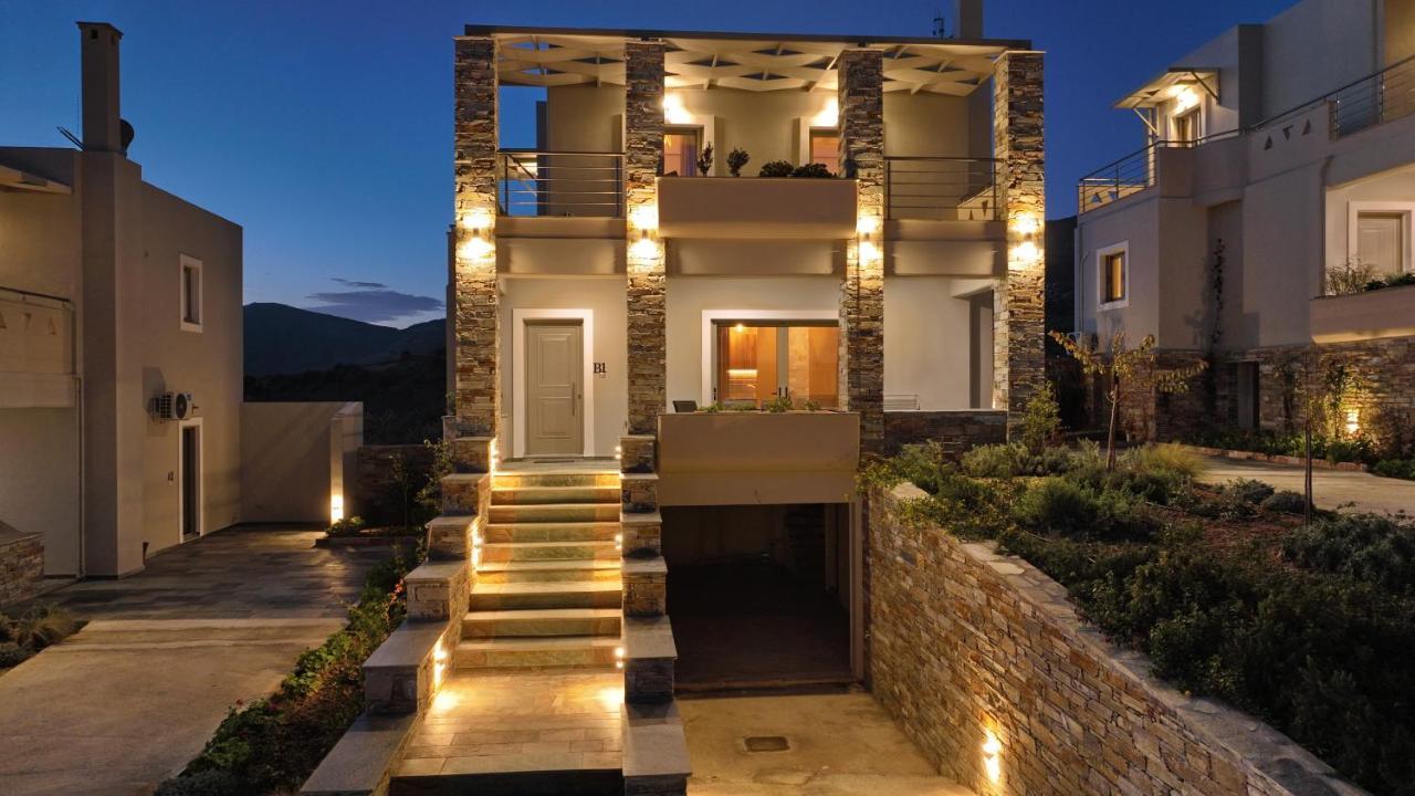 Vardians Villas & Suites การิสโตส ภายนอก รูปภาพ