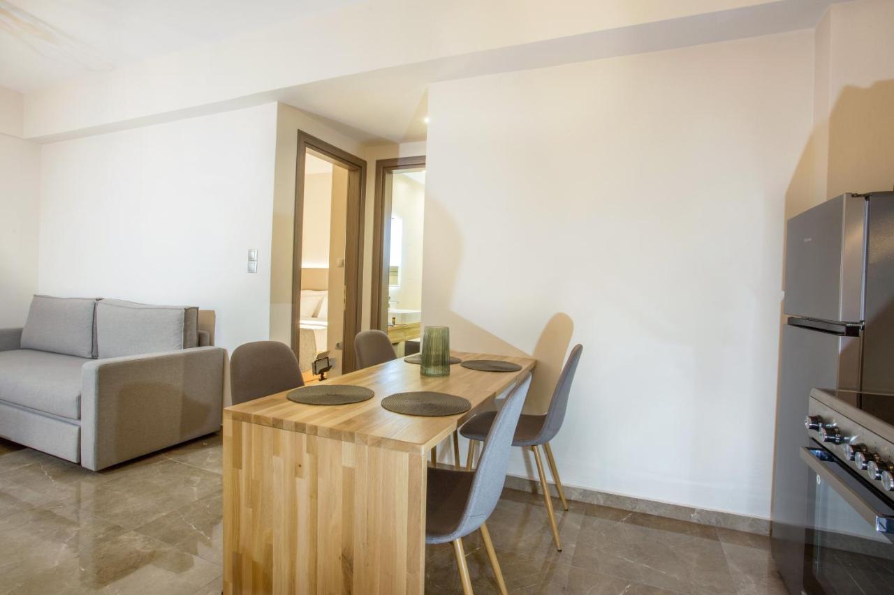 Vardians Villas & Suites การิสโตส ภายนอก รูปภาพ