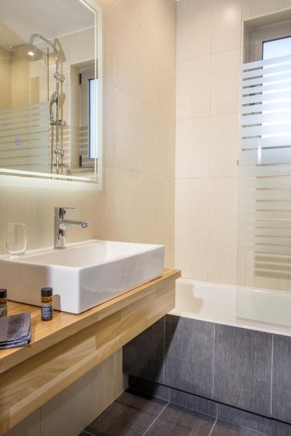 Vardians Villas & Suites การิสโตส ภายนอก รูปภาพ