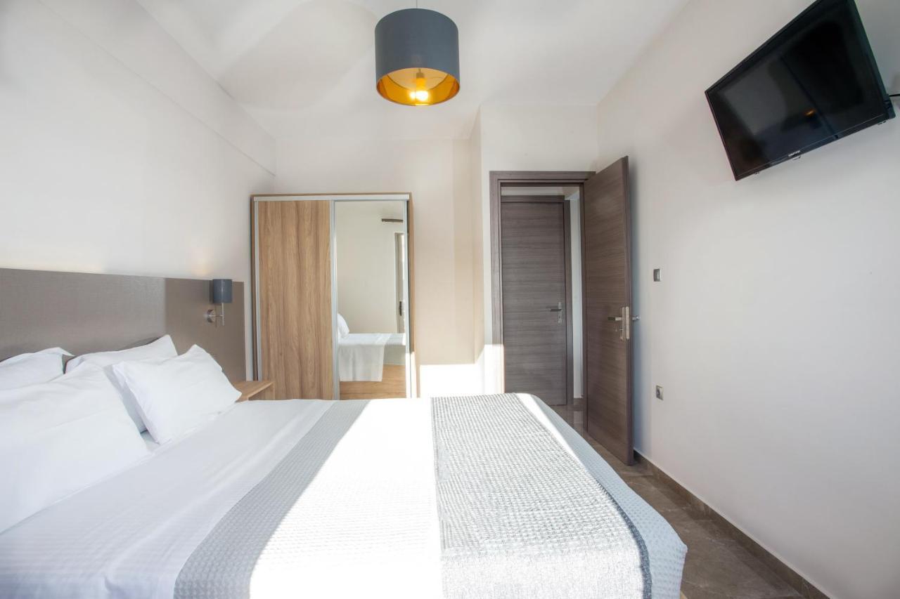 Vardians Villas & Suites การิสโตส ภายนอก รูปภาพ